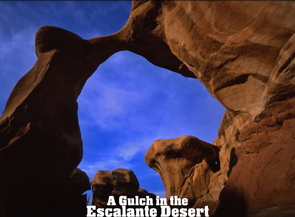 Natural arch in Devil's Playground, Grand-Staircase Escalante, Utah