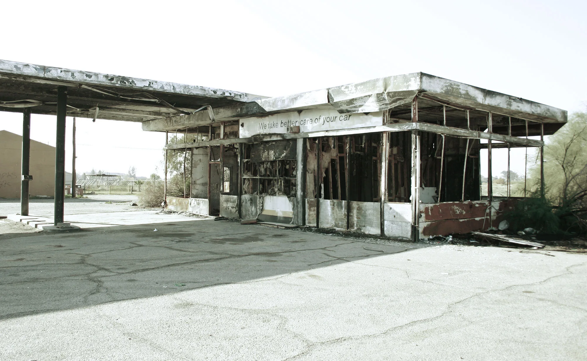 Abandoned gas station near the Salton Sea