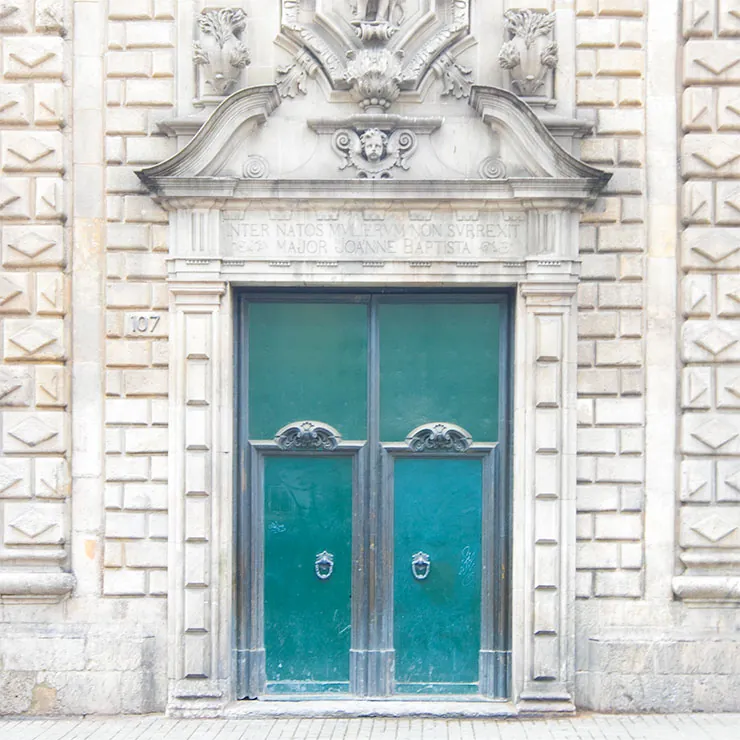 Green door in Barcelona